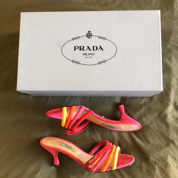 Prada kitten heels - Picture 2 of 5